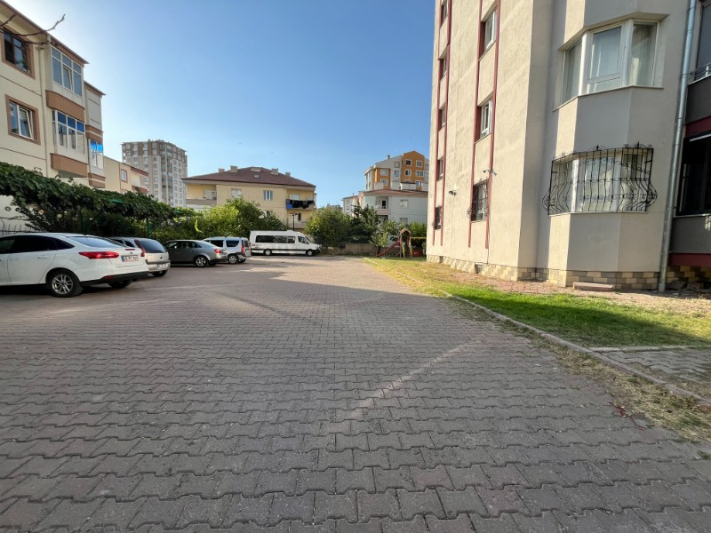 DUBLEKS 5,5+1 KOMBİLİ SATILIK DAİRE ESENYURT MH.